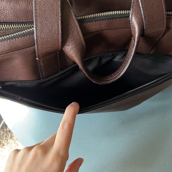 Coach - Picture 9 of 17